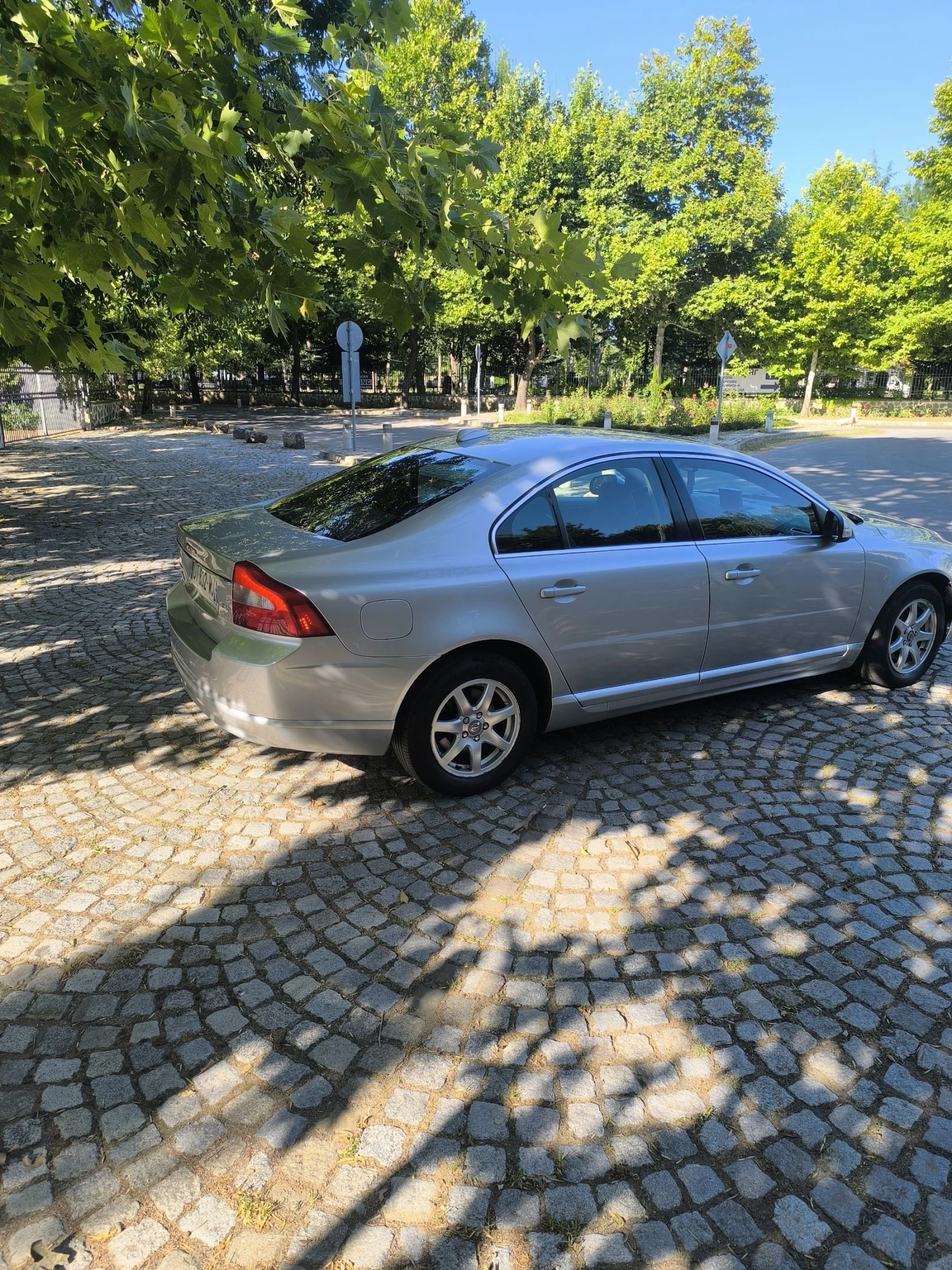 Volvo S80 2.4  | Mobile.bg   12