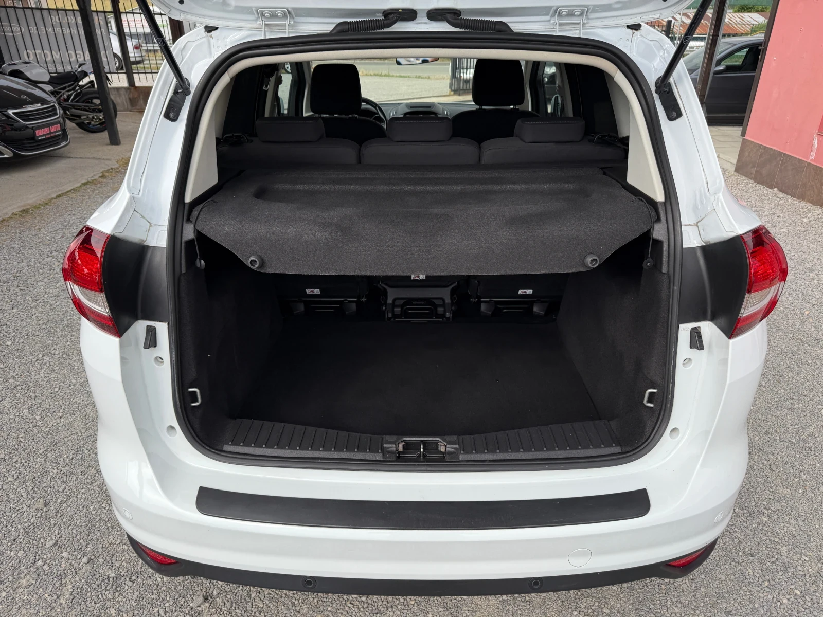 Ford C-max 1.0i Titanium, EURO 6B! LED! ! !! | Mobile.bg   14