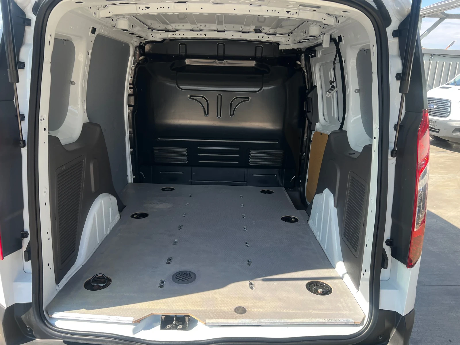 Ford Connect 1.5tdci-клима - изображение 10