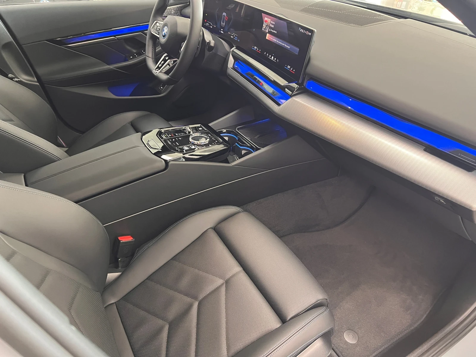 BMW 550 xDrive Msport - изображение 7