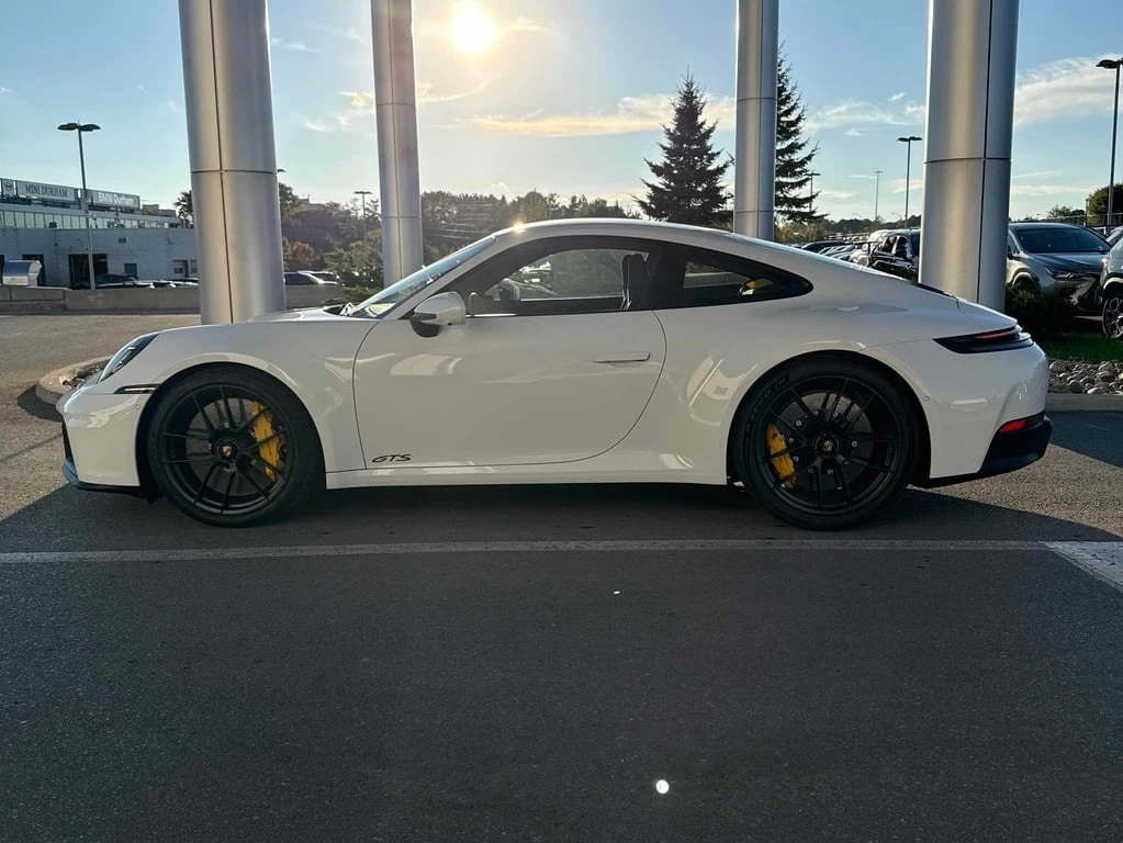 Porsche 911 * Carrera GTS Coupe * CARFAX * БЕЗ ПЪРВОНАЧАЛНА ВН - изображение 3
