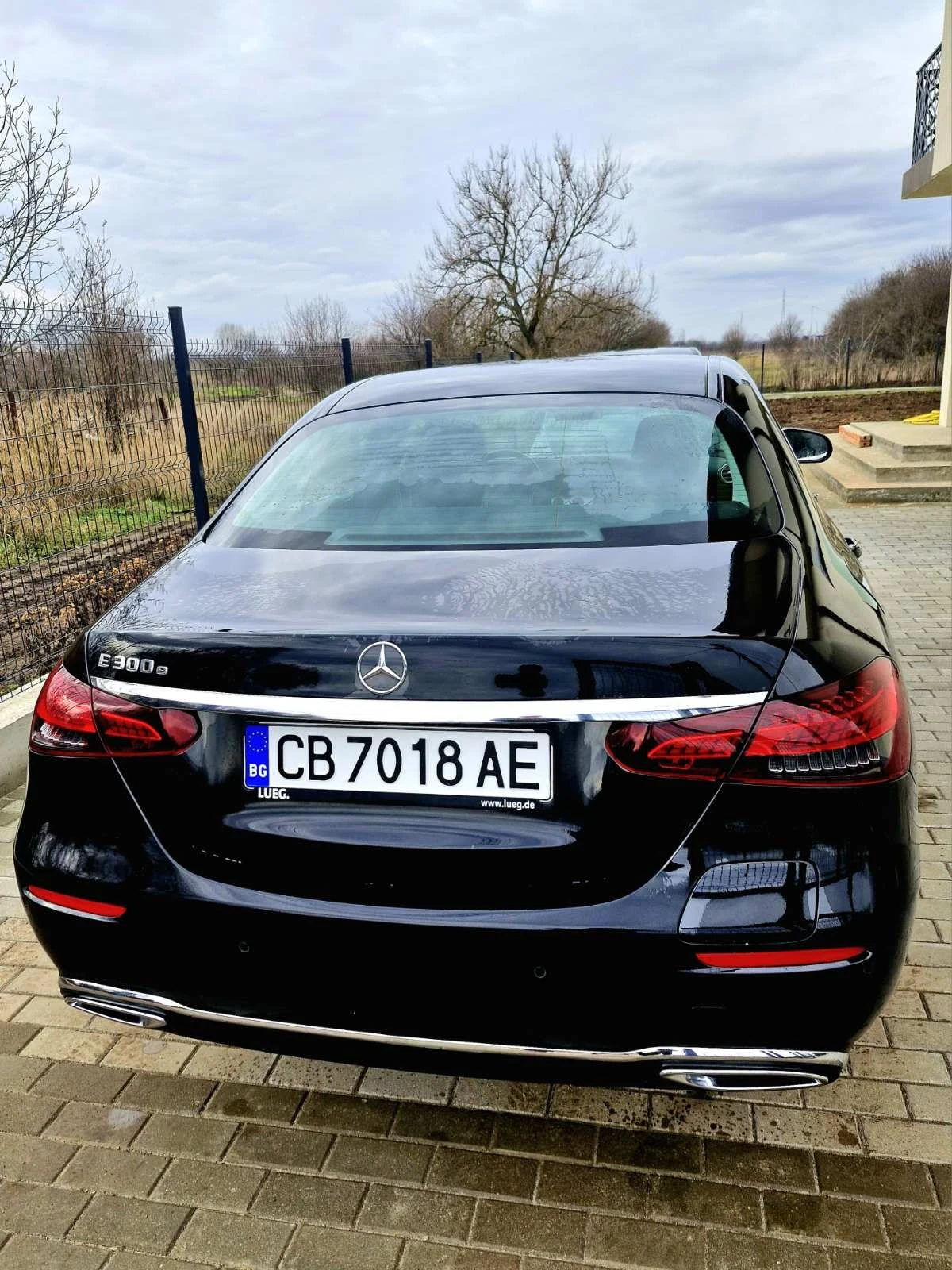 Mercedes-Benz E 300 E300e plug-in-хибрид - изображение 4