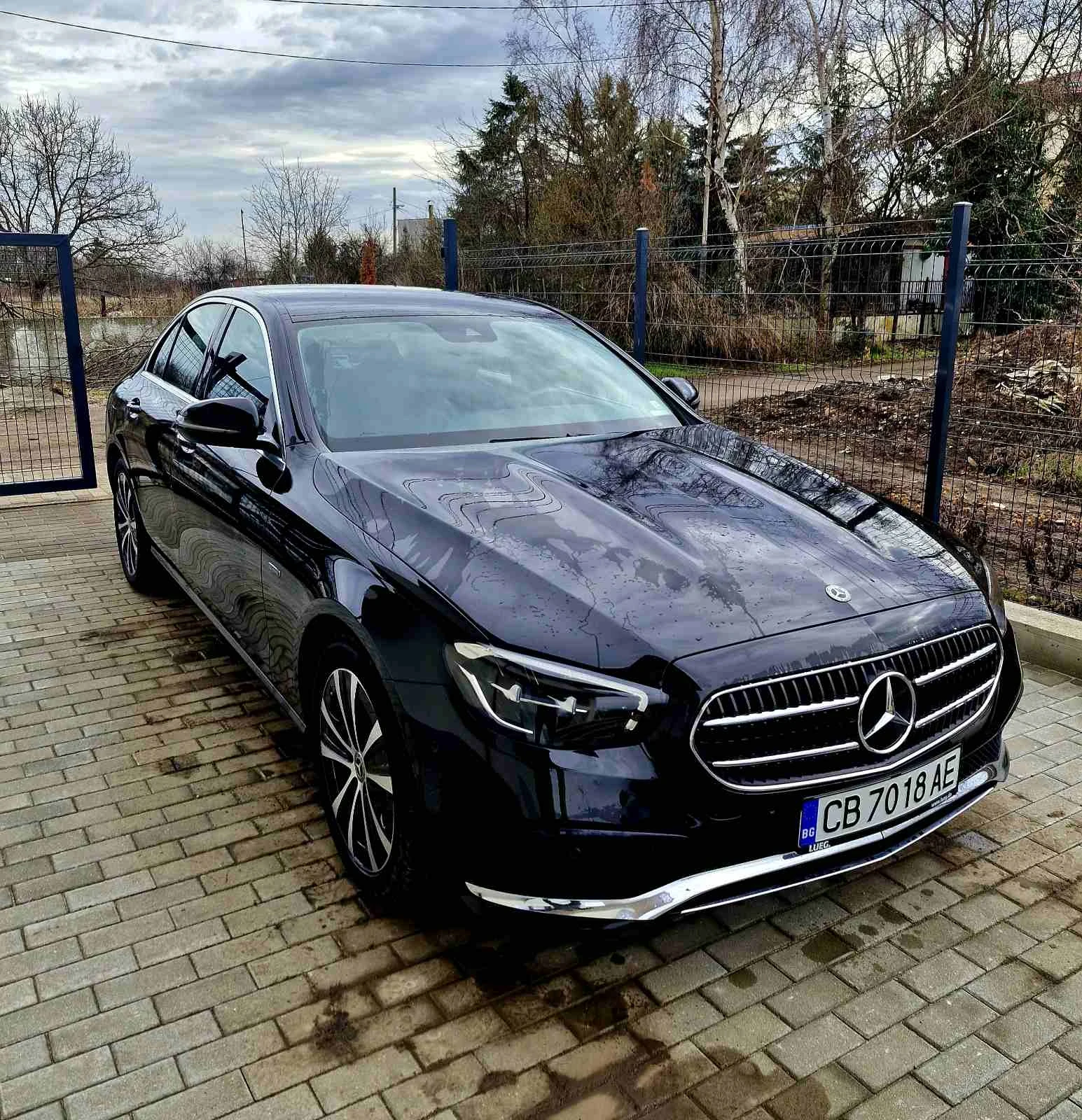 Mercedes-Benz E 300 E300e plug-in-хибрид - изображение 3