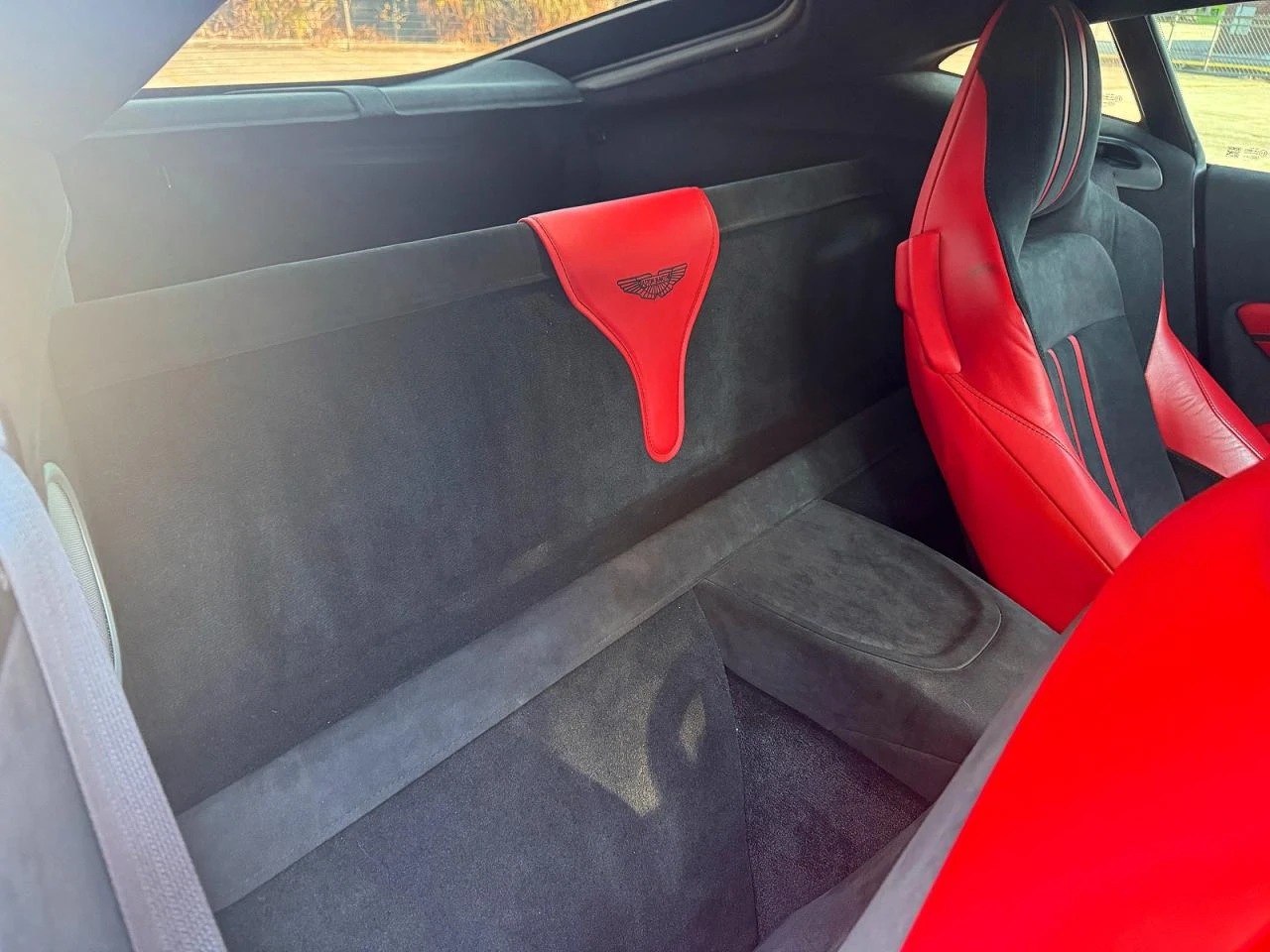 Aston Martin V8 Vantage | Mobile.bg � ����������� 6