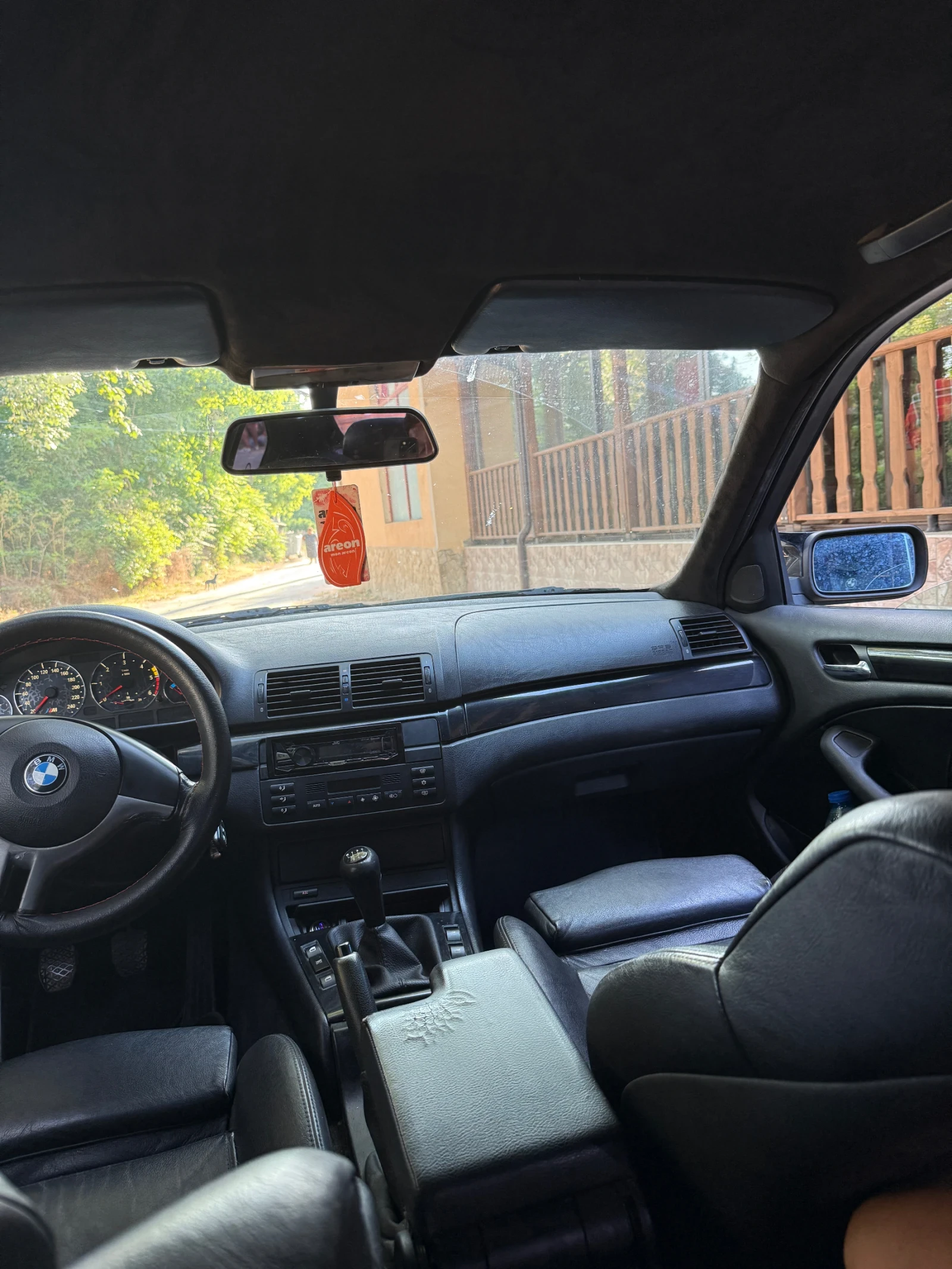 BMW 320, снимка 9 - Автомобили и джипове - 53783698