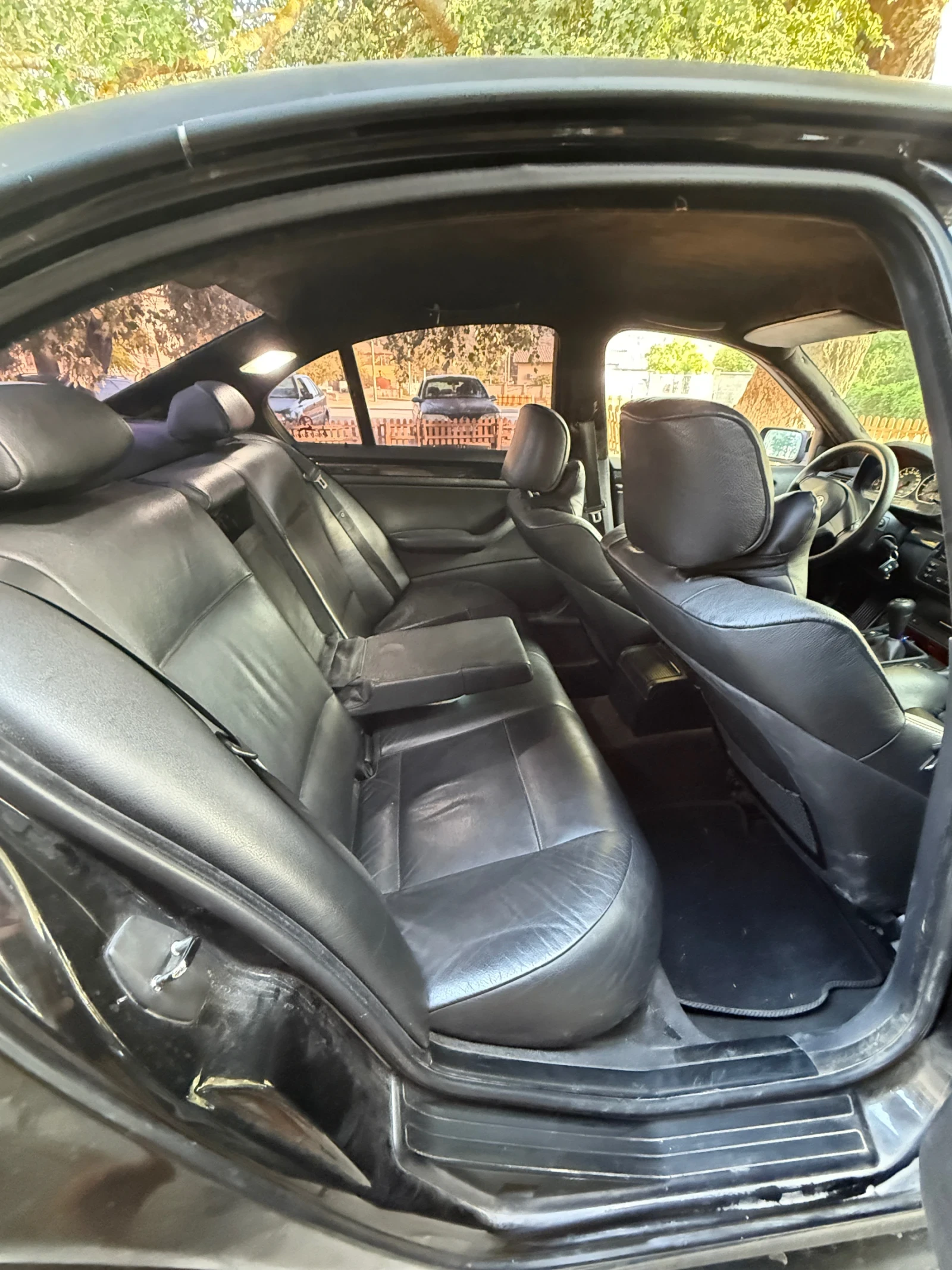 BMW 320, снимка 8 - Автомобили и джипове - 53783698