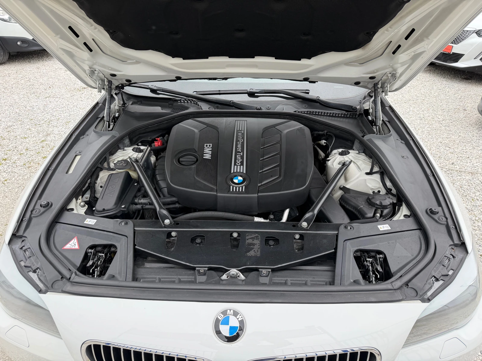 BMW 525 D-NAVI-XENON-KOJA-XDRIVE-PODGREV | Mobile.bg � ����������� 2