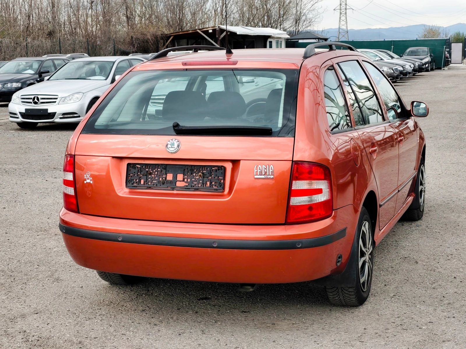 Skoda Fabia 1.4i 16V+ LPG "BRC"+ PDC+ "Webasto", снимка 2 - Автомобили и джипове - 54150332