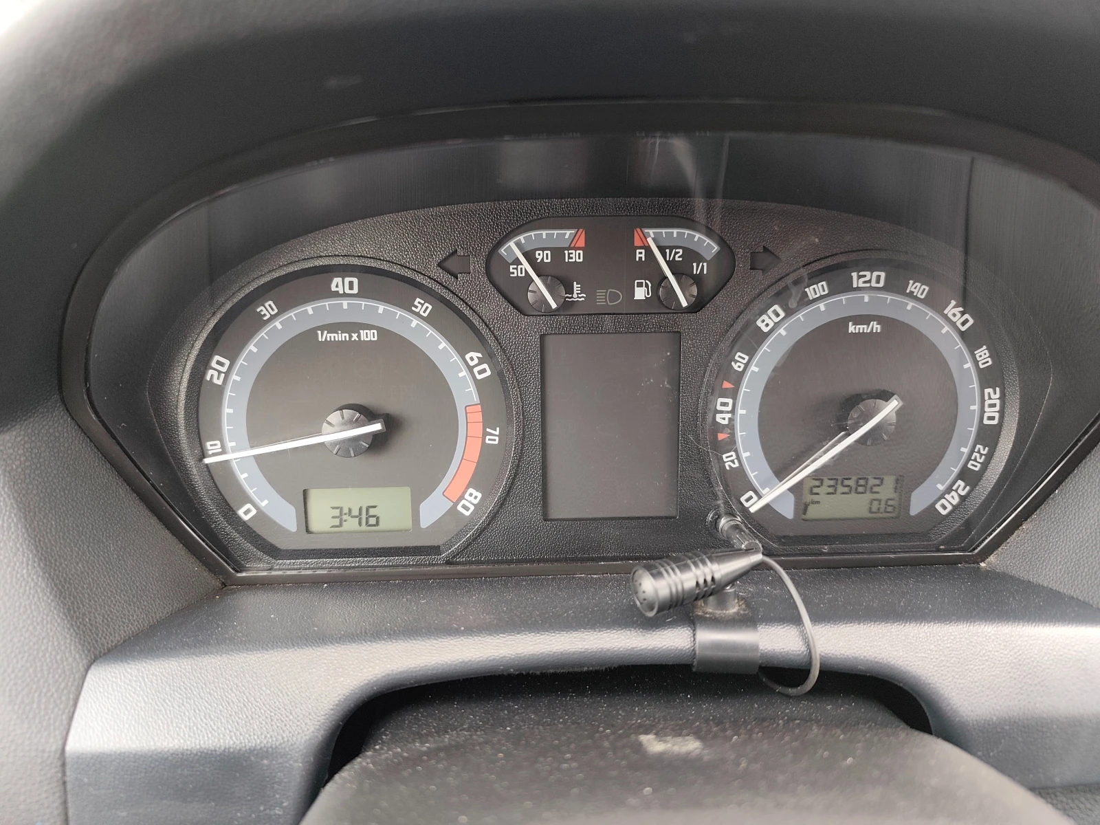 Skoda Fabia 1.4i 16V+ LPG "BRC"+ PDC+ "Webasto", снимка 10 - Автомобили и джипове - 54150332