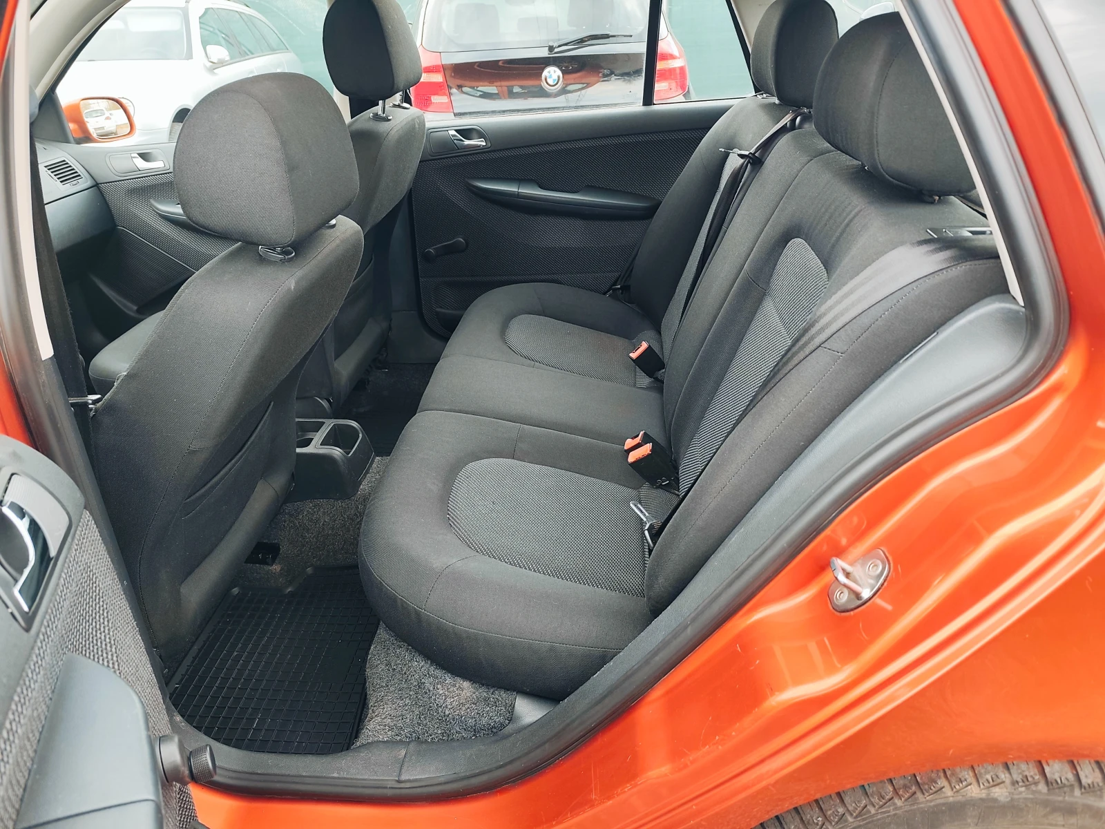 Skoda Fabia 1.4i 16V+ LPG "BRC"+ PDC+ "Webasto", снимка 9 - Автомобили и джипове - 54150332