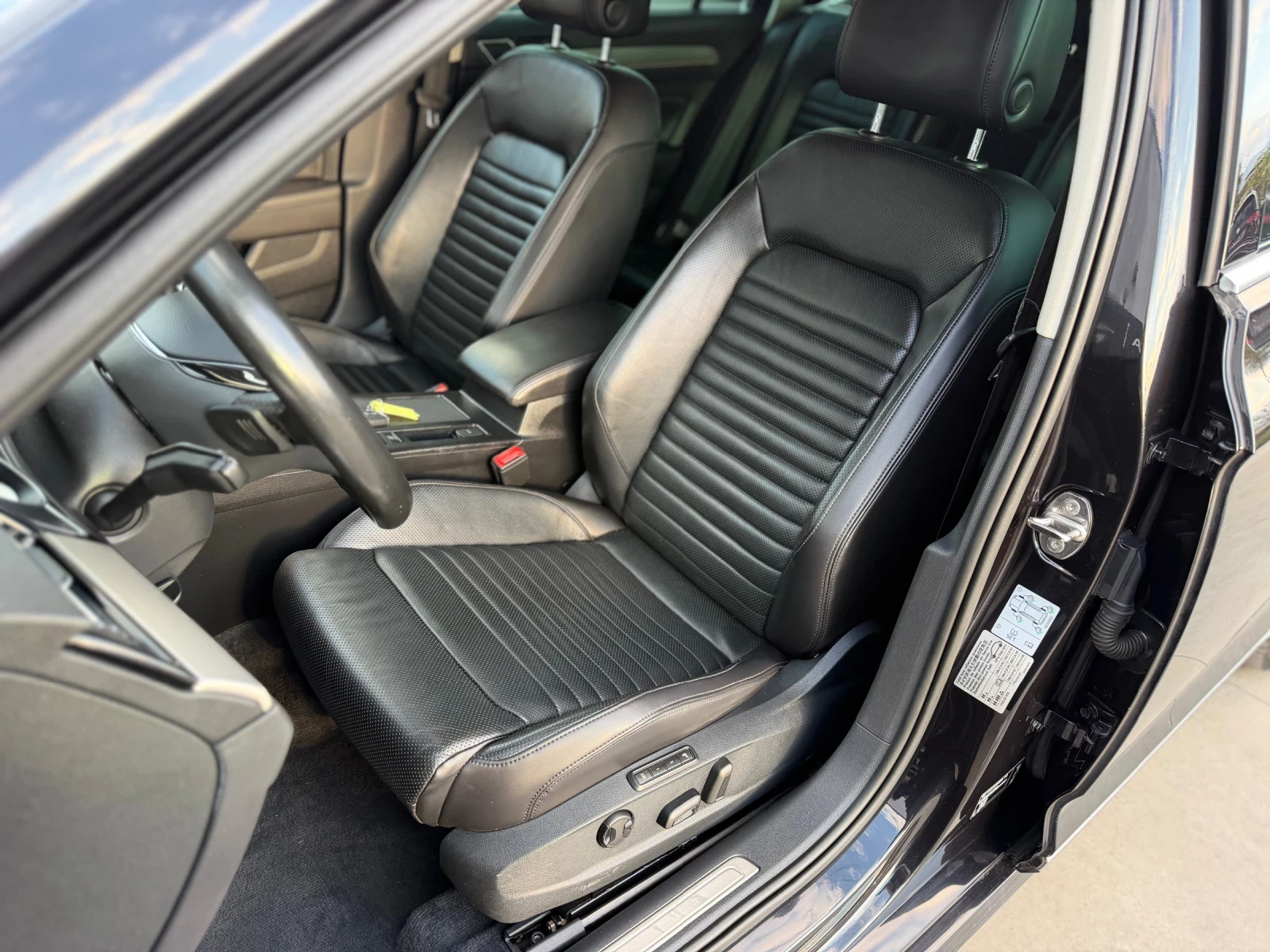 VW Passat 2.0TDI* R-LINE* 4MOTION* ���������* �����*  | Mobile.bg � ����������� 11