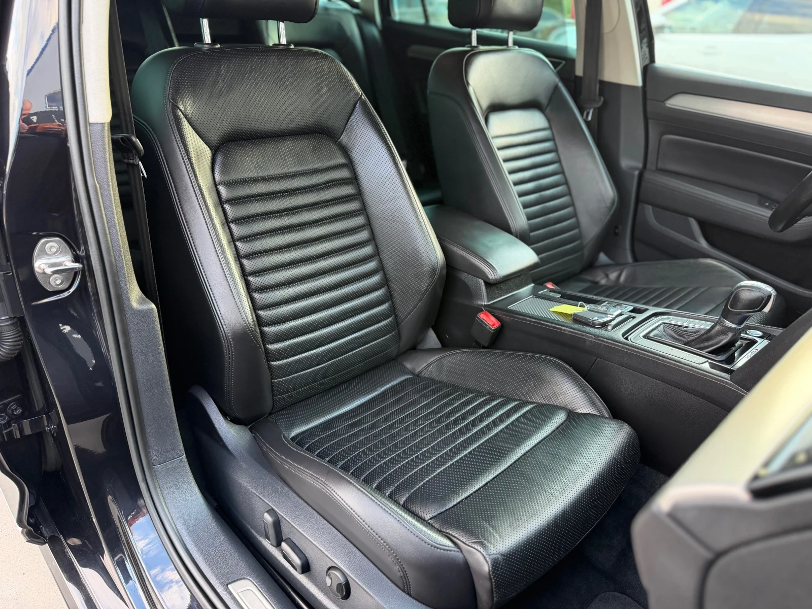 VW Passat 2.0TDI* R-LINE* 4MOTION* ���������* �����*  | Mobile.bg � ����������� 12