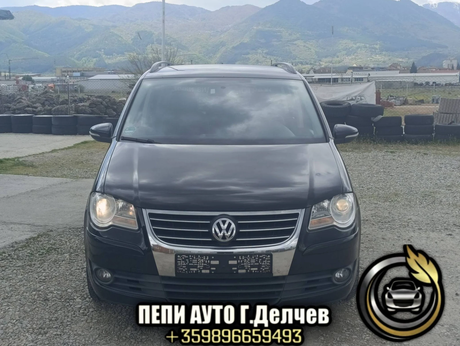 VW Touran 2.0 TDI , снимка 6 - Автомобили и джипове - 54340023