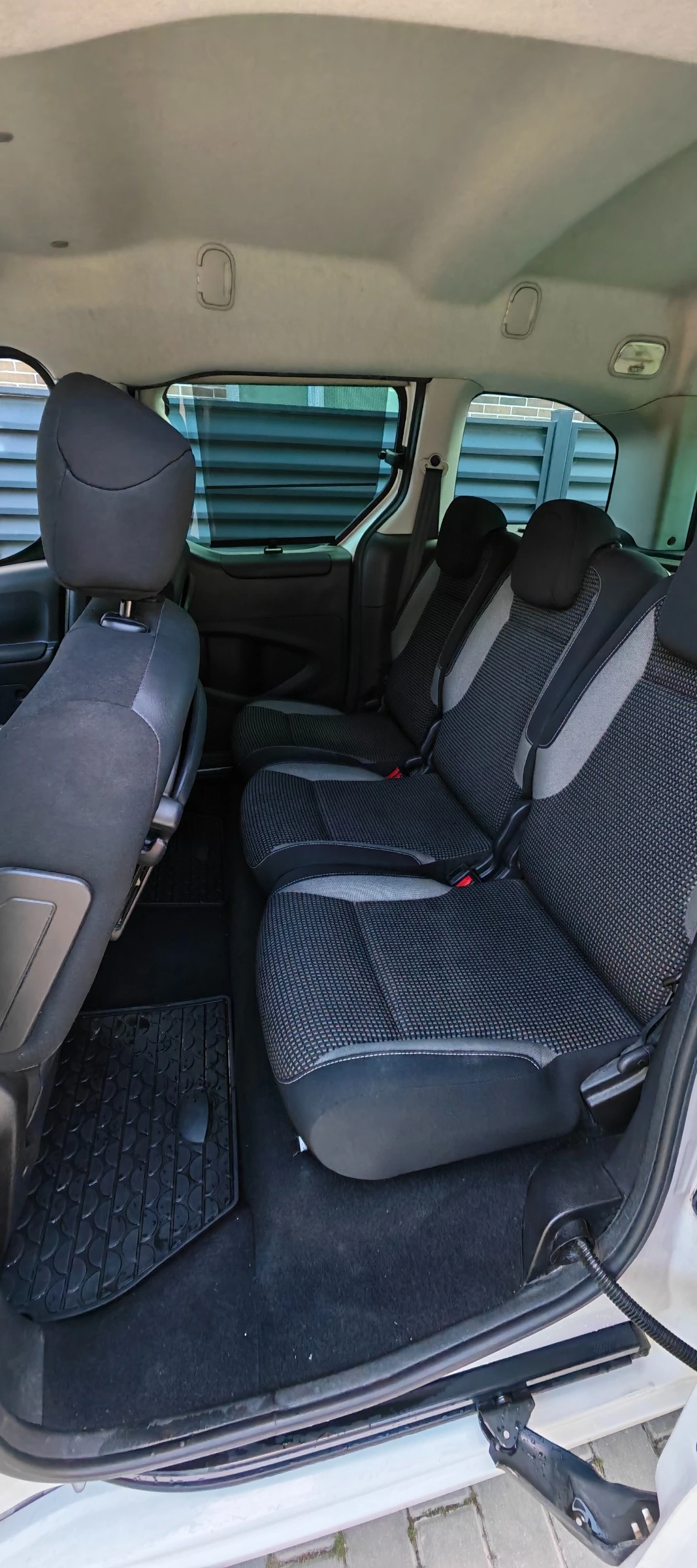 Peugeot Partner Teepe, снимка 4 - Автомобили и джипове - 54411047