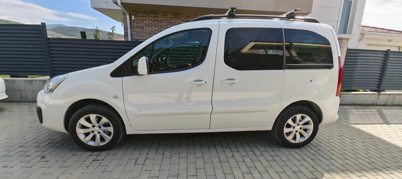 Peugeot Partner Teepe, снимка 11 - Автомобили и джипове - 54411047