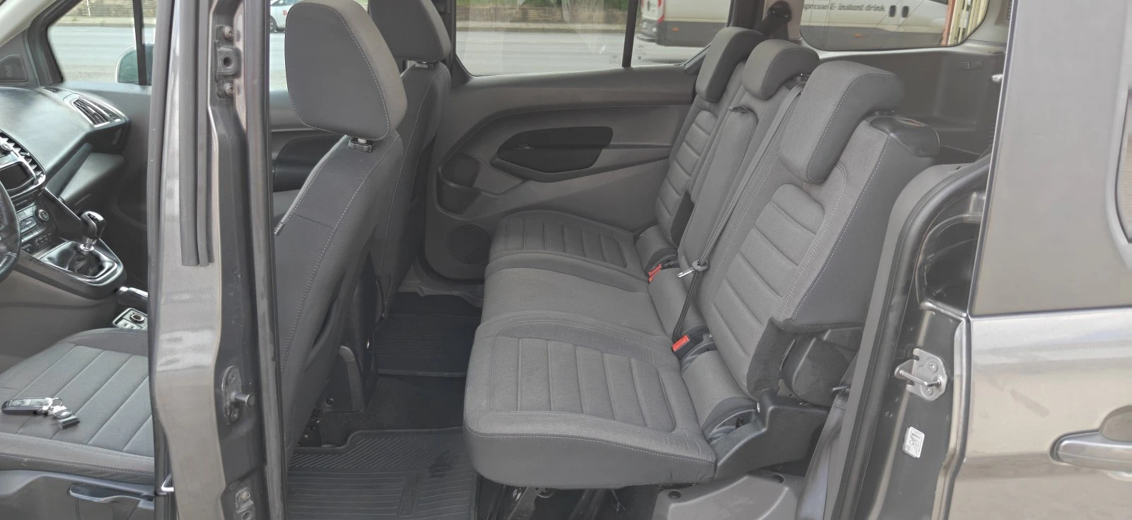 Ford Tourneo Connect DMaxi7mTitanium, снимка 12 - Автомобили и джипове - 54511600