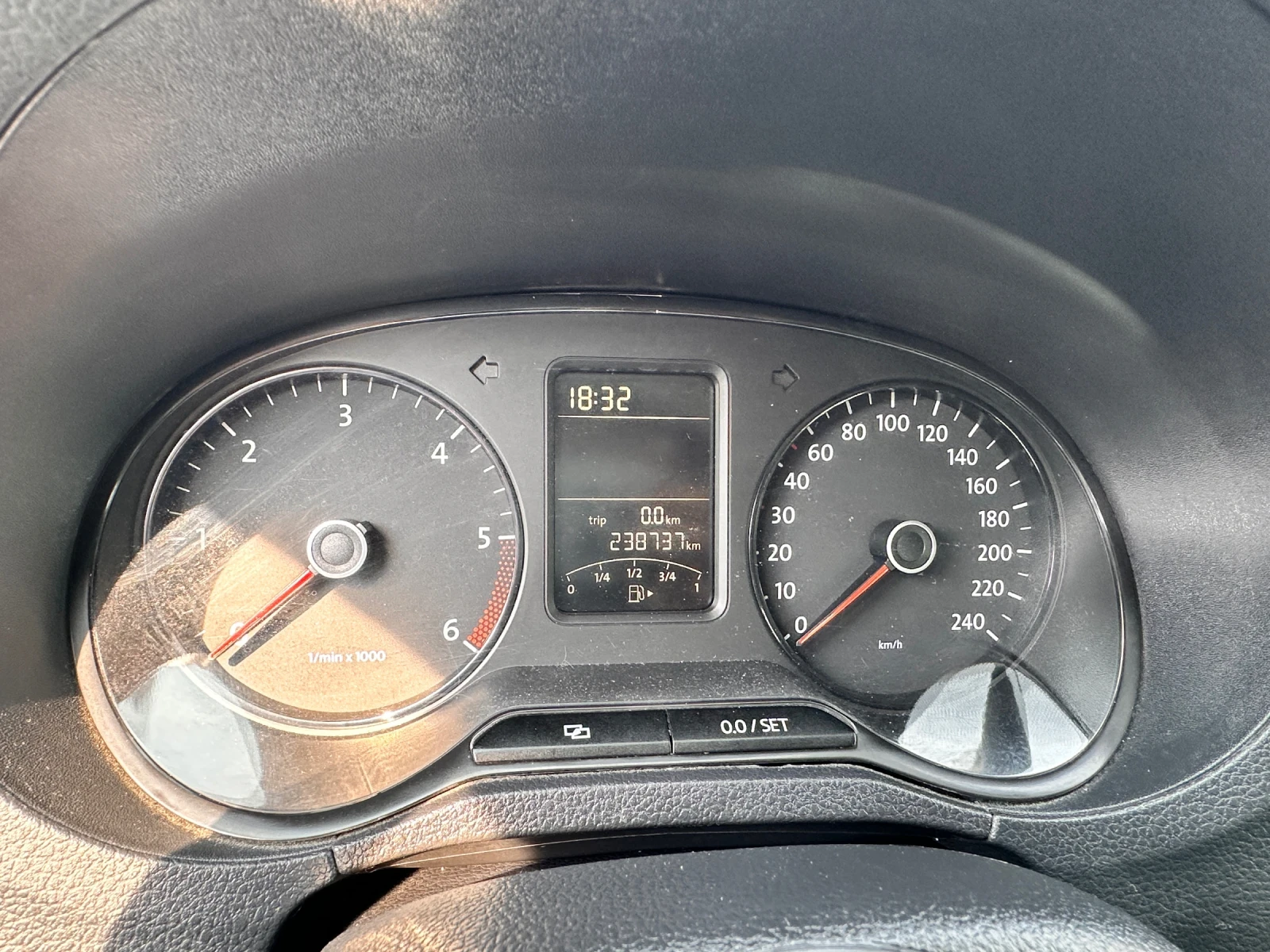 VW Polo 1.2 TDI Blue Motion, снимка 8 - Автомобили и джипове - 54976642