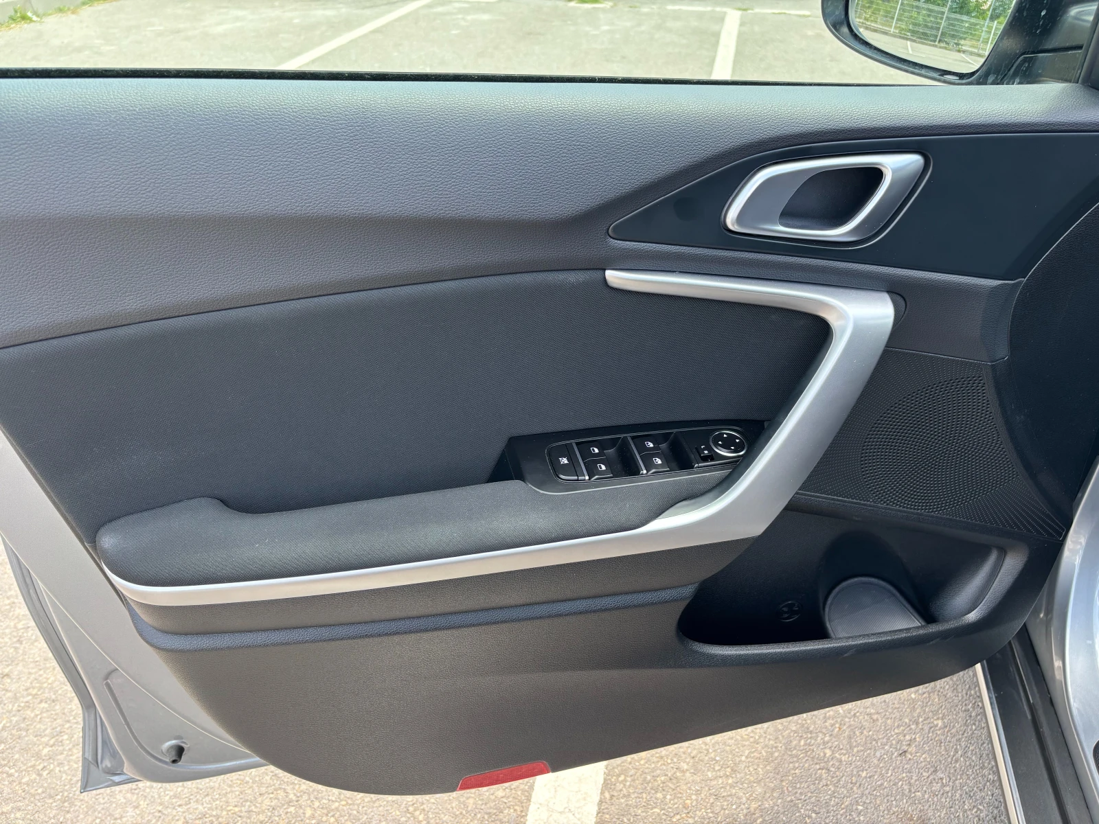 Kia XCeed, снимка 9 - Автомобили и джипове - 54985874