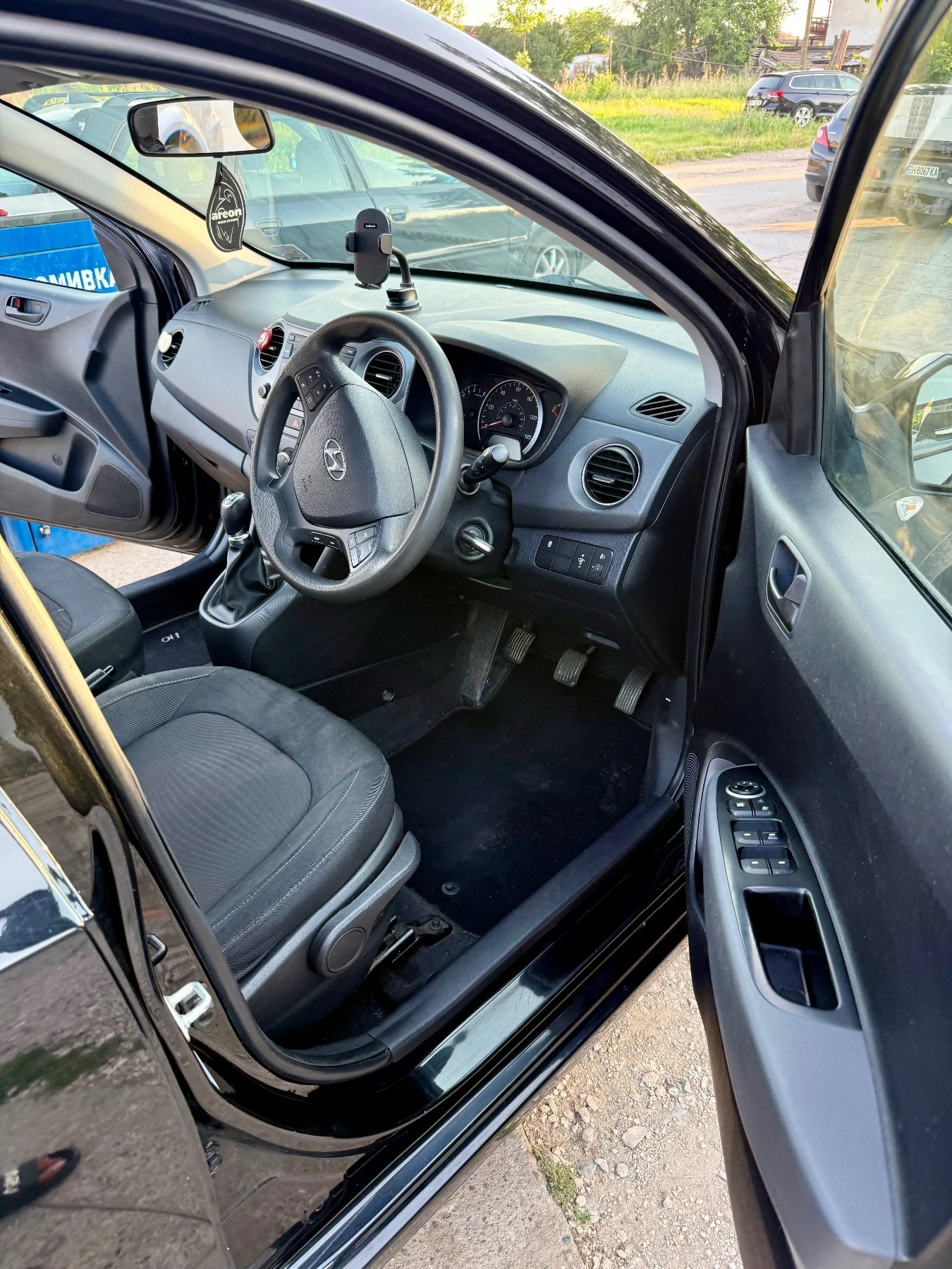 Hyundai I10, снимка 7 - Автомобили и джипове - 55093317