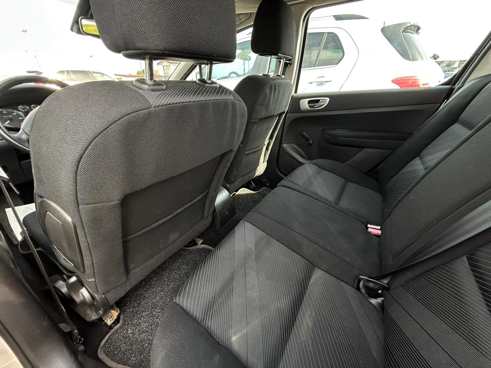Peugeot 307 / 1.6D / 90HP /, снимка 10 - Автомобили и джипове - 55103560