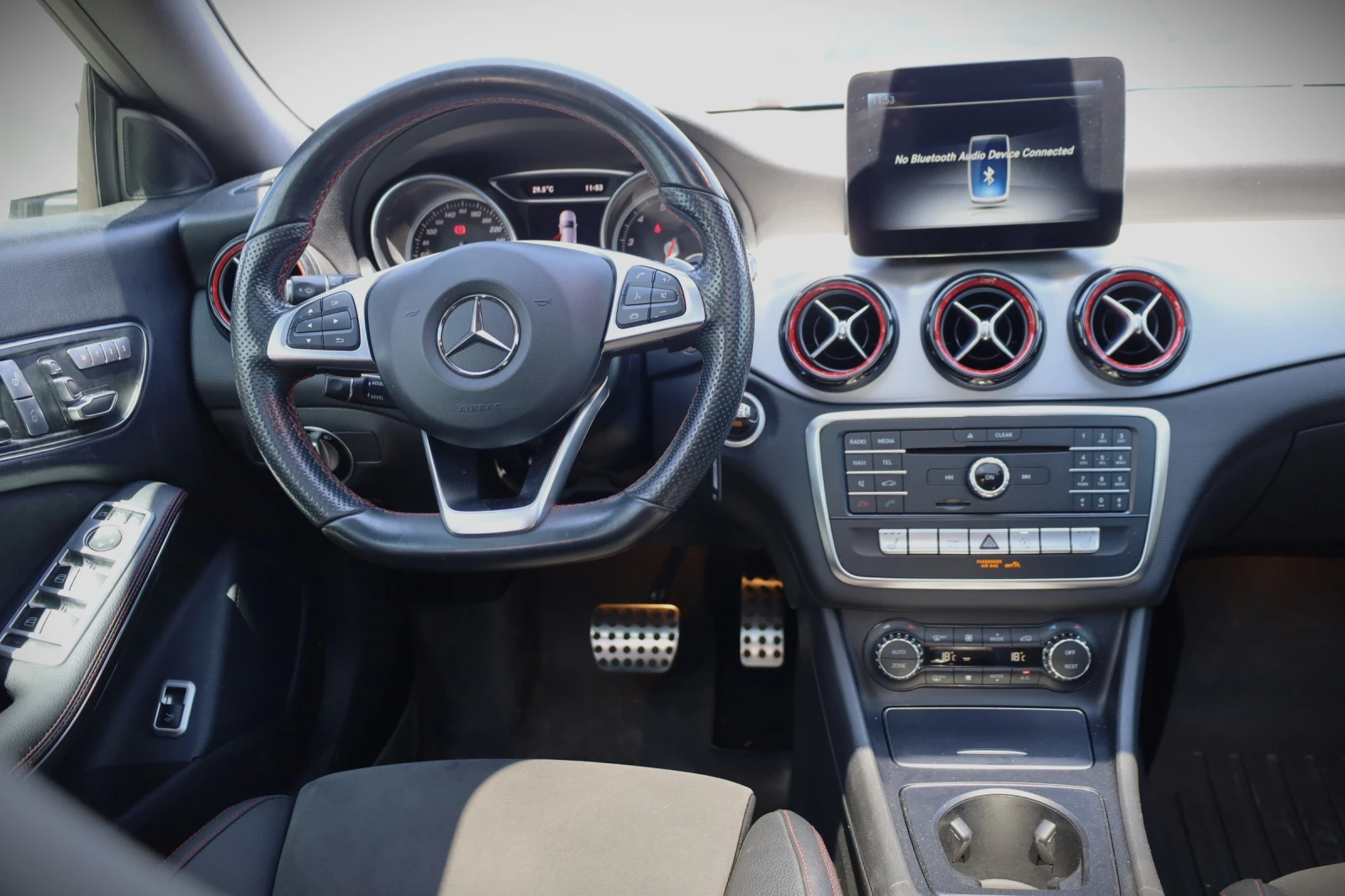 Mercedes-Benz CLA 250, снимка 8 - Автомобили и джипове - 55260270