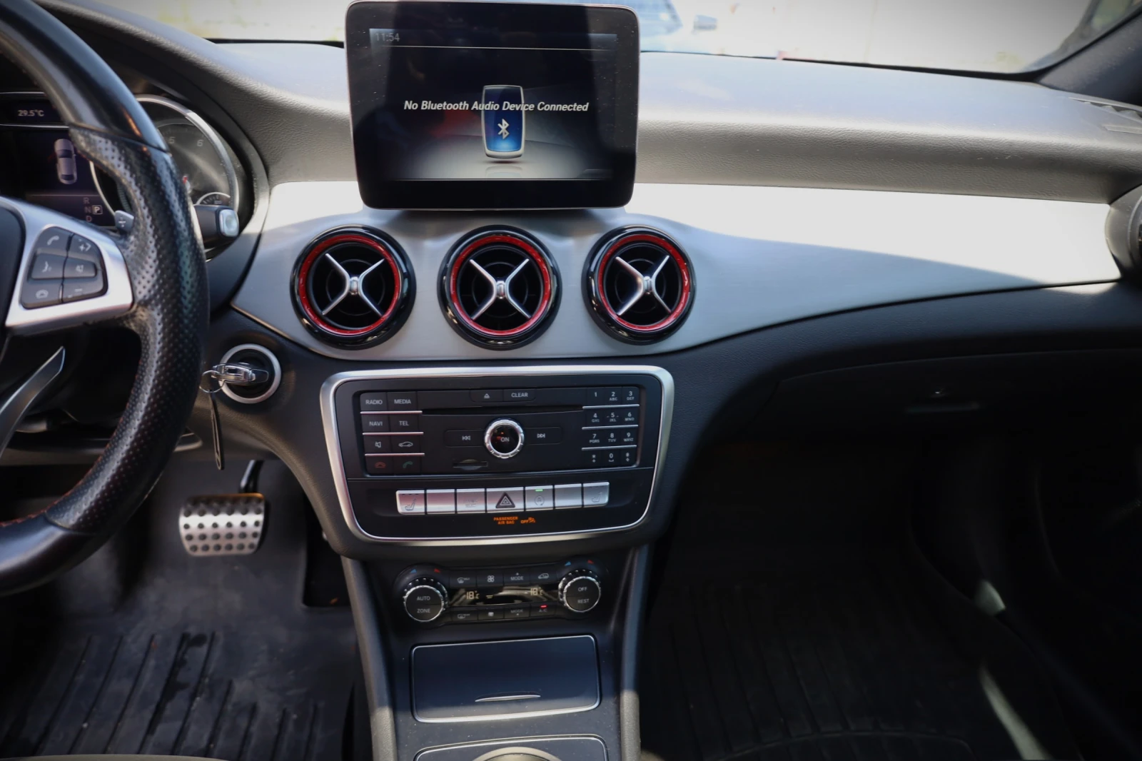 Mercedes-Benz CLA 250, снимка 12 - Автомобили и джипове - 55260270