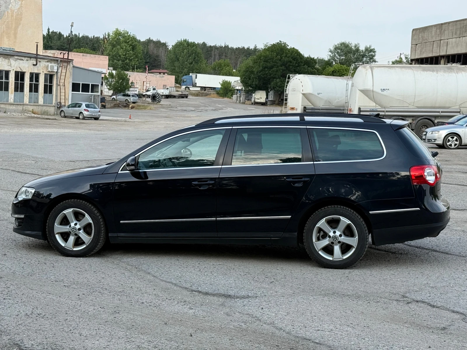 VW Passat 2.0TDI C-RAIL FACELIFT, снимка 8 - Автомобили и джипове - 55317834