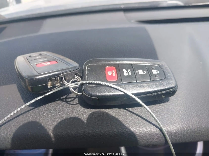 Toyota Camry 2.5L I-4 DI, DOHC, VVT, 203HP Front Wheel Drive | Mobile.bg � ����������� 11
