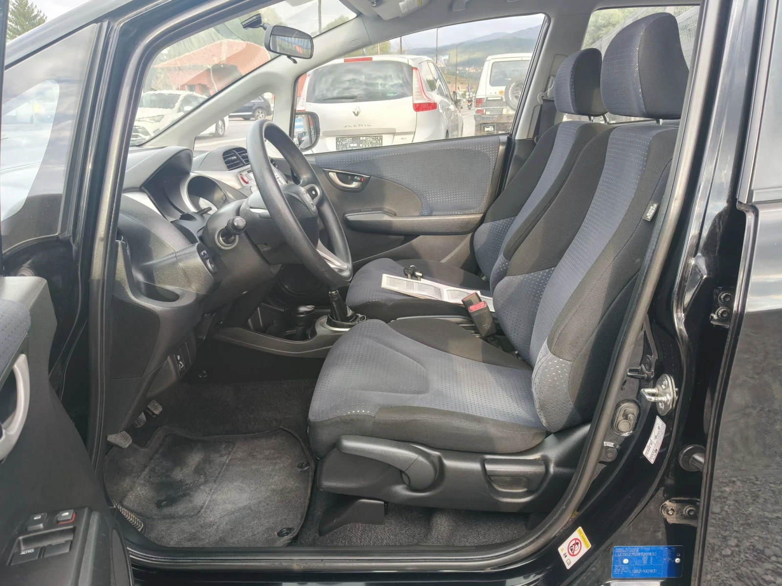 Honda Jazz 1.2i, снимка 9 - Автомобили и джипове - 56317742