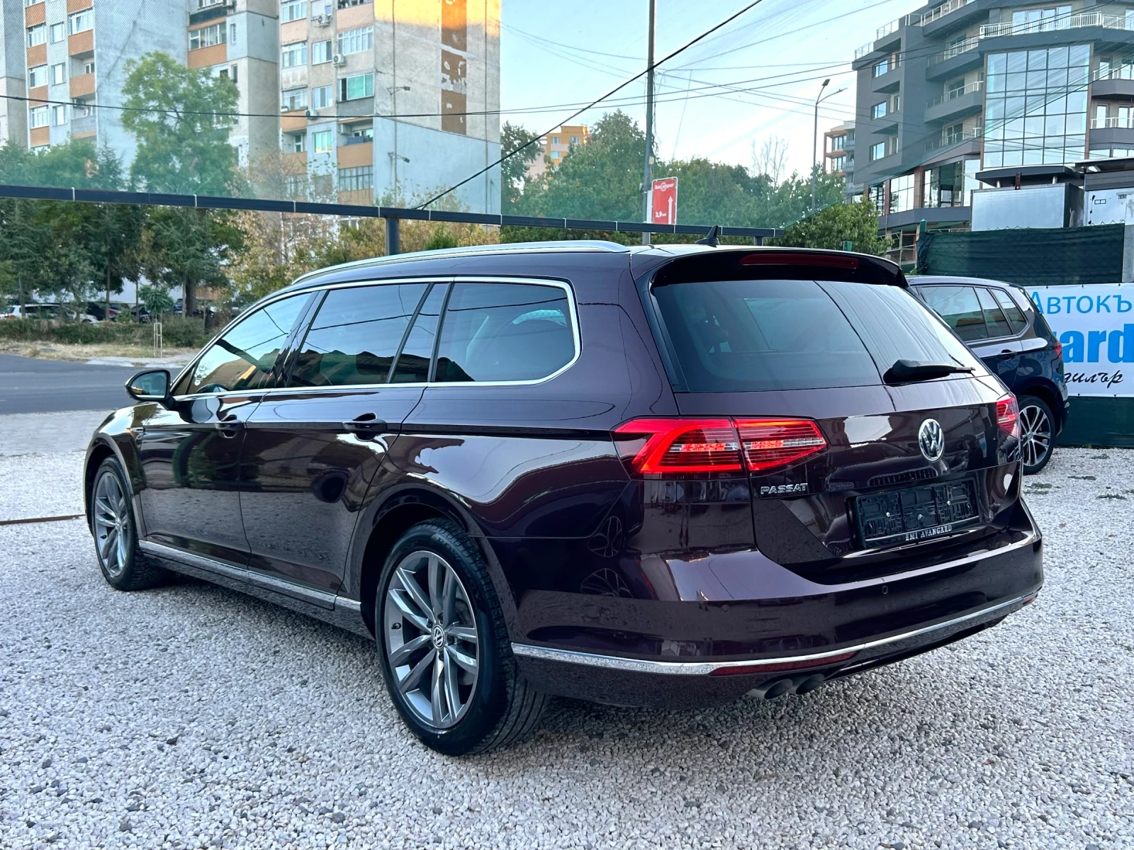VW Passat 2.0 TDI DSG 4MOTION, снимка 4 - Автомобили и джипове - 56353987