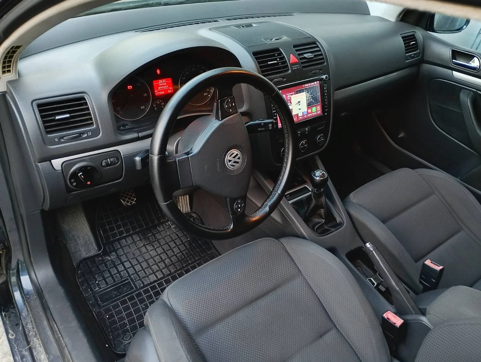VW Golf 5, снимка 4 - Автомобили и джипове - 56462104