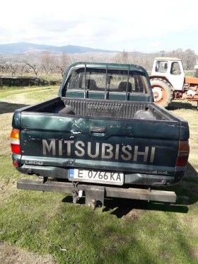 Mitsubishi L200, снимка 3 - Автомобили и джипове - 53649983