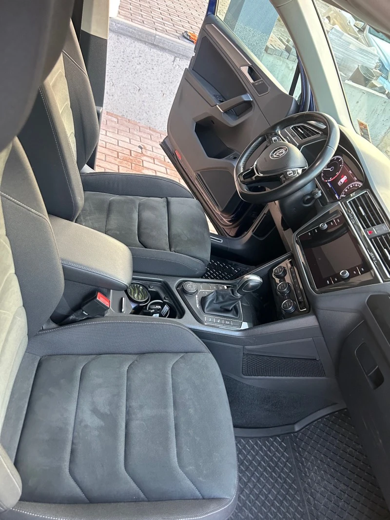 VW Tiguan 2.0TDI FULL LEED 4MOTION, снимка 14 - Автомобили и джипове - 45295051