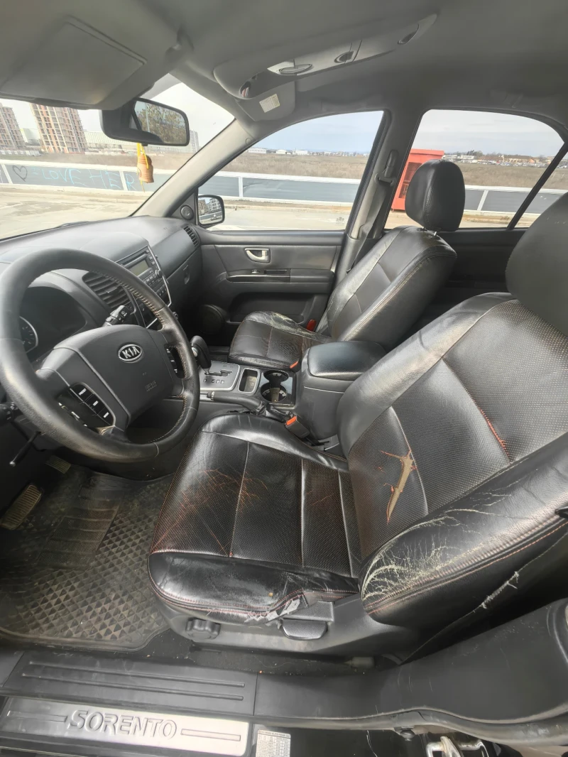 Kia Sorento 2.5 CRDI, снимка 11 - Автомобили и джипове - 48248194