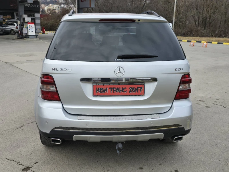 Mercedes-Benz ML 320 На ПРУЖИНИ!!!, снимка 9 - Автомобили и джипове - 48702286