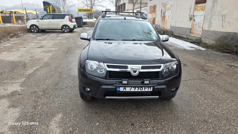 Dacia Duster 1.5d 4x4, снимка 10 - Автомобили и джипове - 49276630