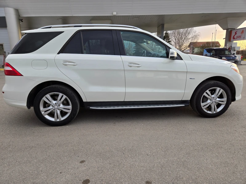 Mercedes-Benz ML 350 ТОП* Distr* 4matic* , снимка 8 - Автомобили и джипове - 49508920