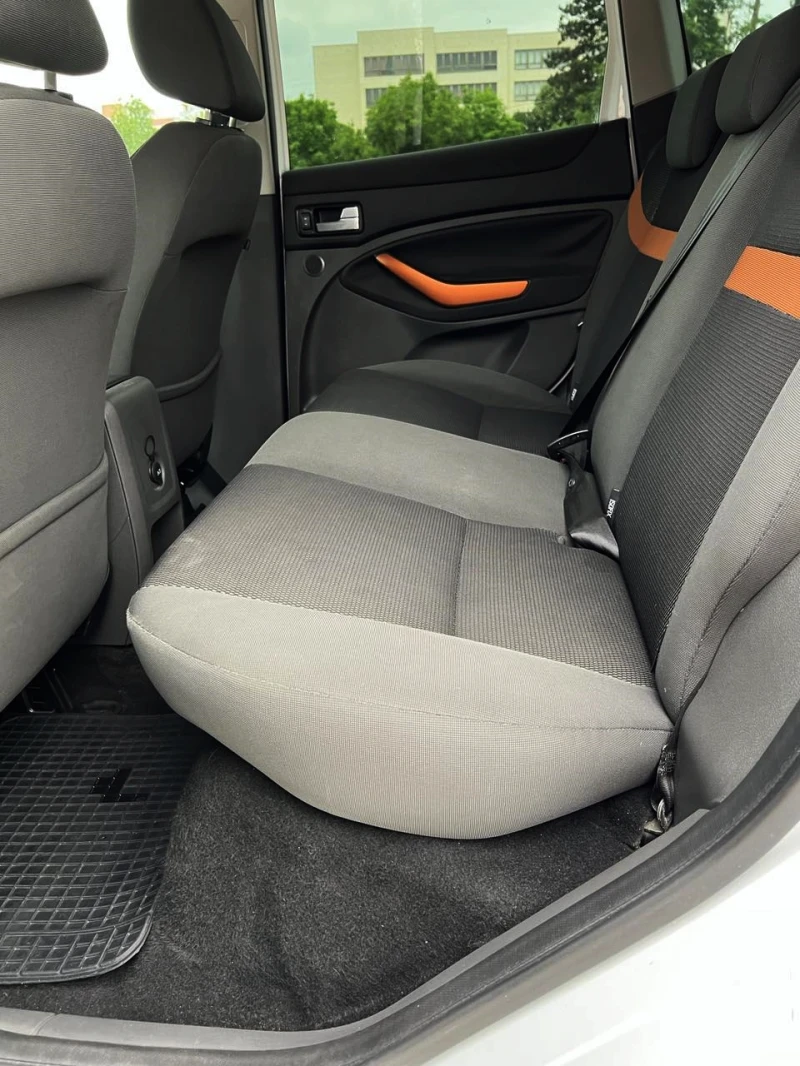 Ford Kuga 2.0 TDCI Titanium, снимка 13 - Автомобили и джипове - 52315961