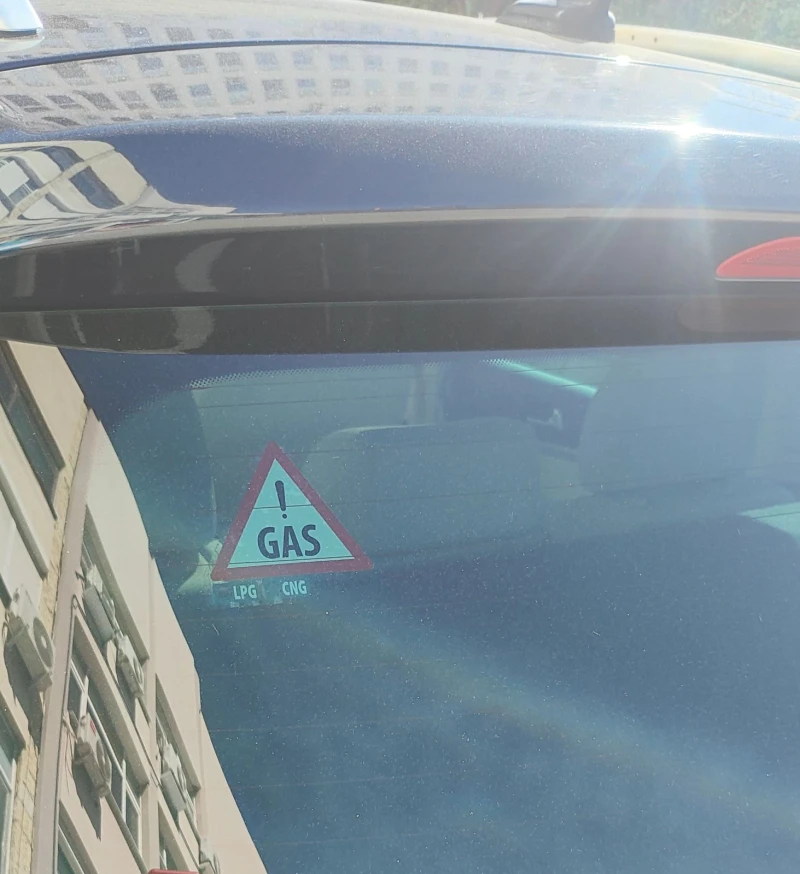 VW Tiguan, снимка 12 - Автомобили и джипове - 53201432