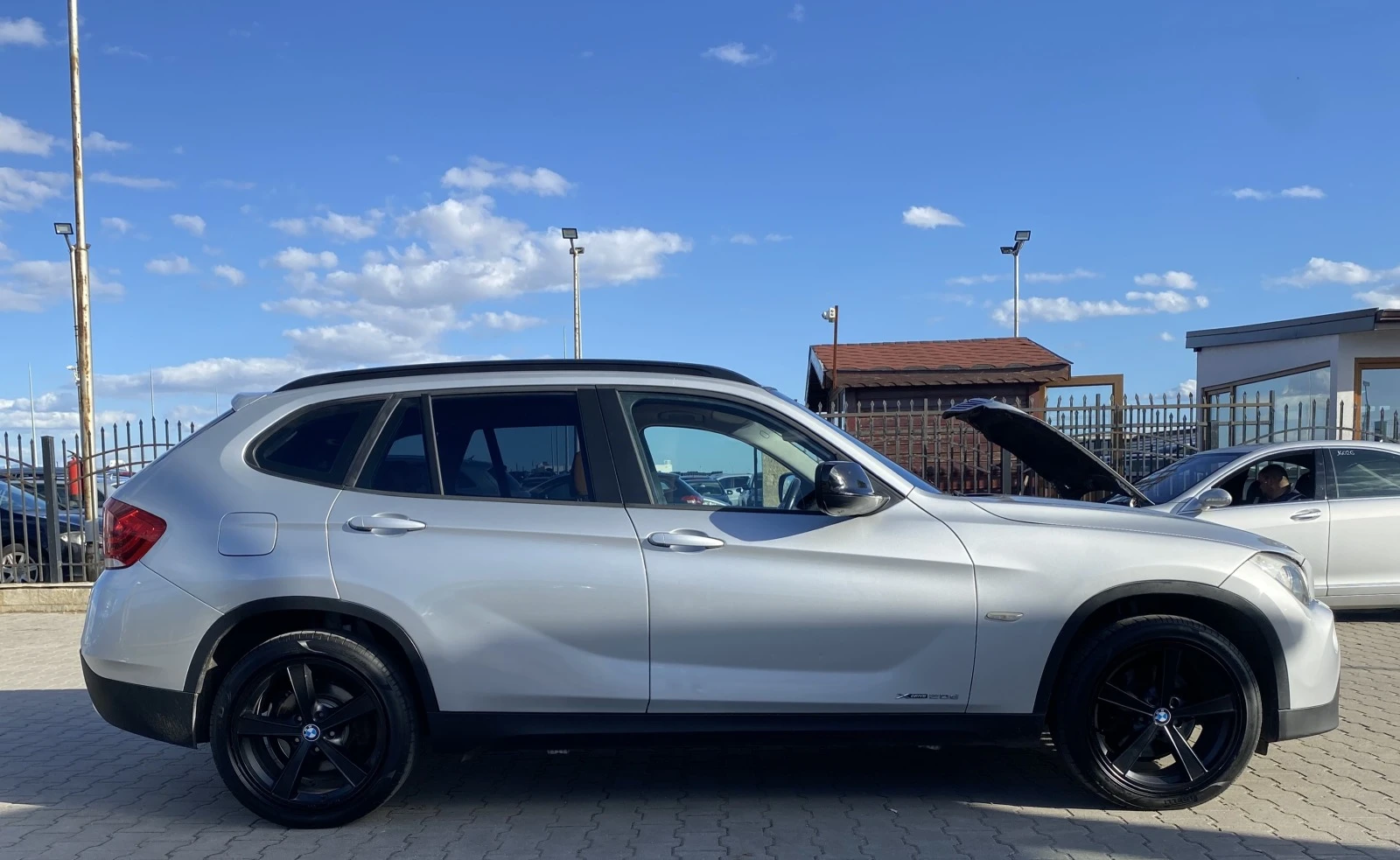 BMW X1 2.0D XDRIVE AUTOMATIC EURO 5A - изображение 6