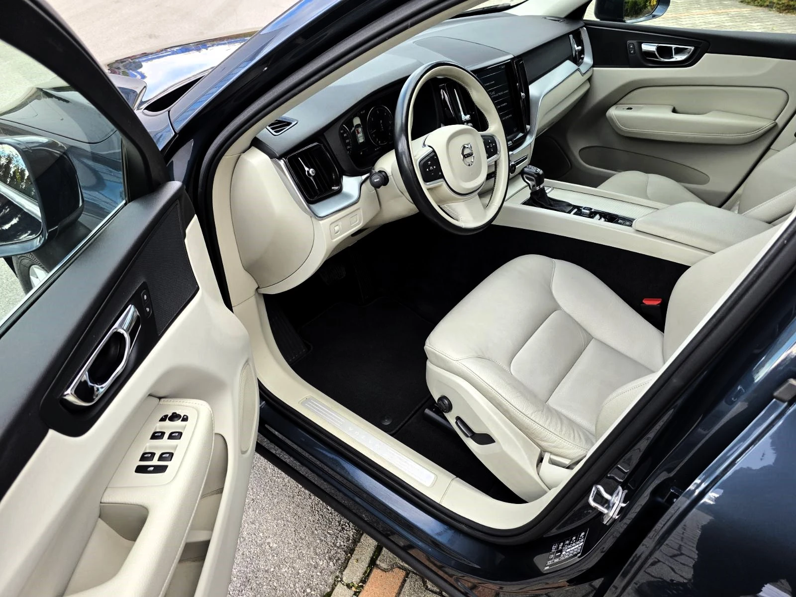 Volvo XC60 2.0/D4/AWD/Automatic | Mobile.bg   8