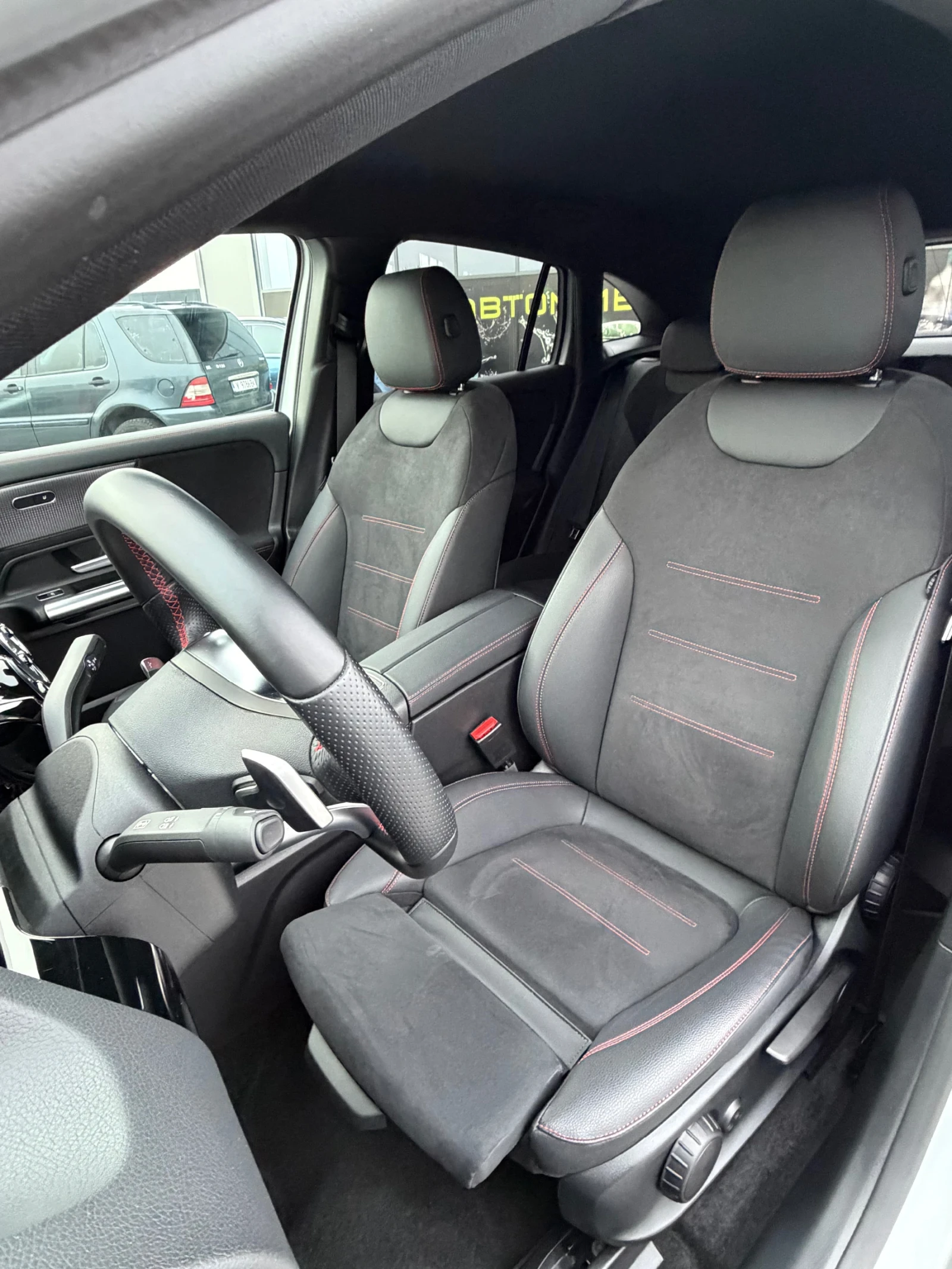 Mercedes-Benz EQA 300/AMG LINE/4MATIC/2025/LIZING, снимка 10 - Автомобили и джипове - 54097377