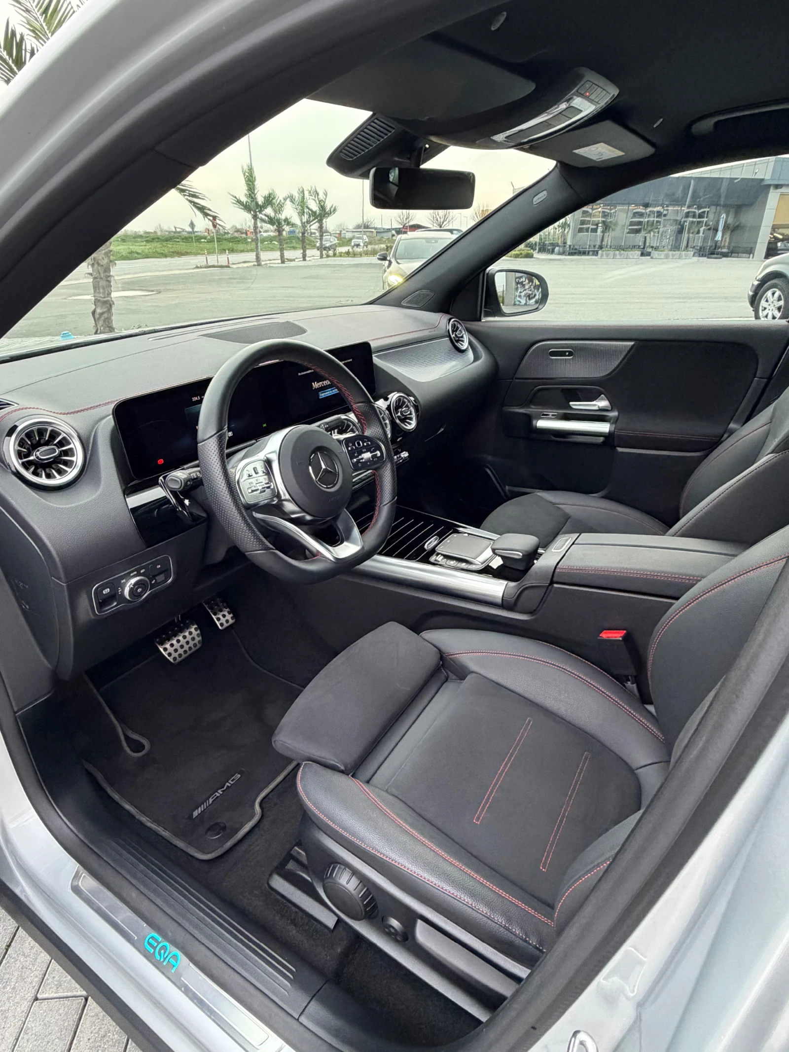 Mercedes-Benz EQA 300/AMG LINE/4MATIC/2025/LIZING, снимка 12 - Автомобили и джипове - 54097377