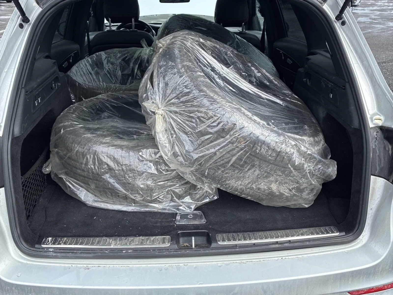 Mercedes-Benz GLC 43 AMG ПОДГРЕВ* КАМЕРА* КЕЙЛЕС* ПАНОРАМА* , снимка 12 - Автомобили и джипове - 54146804