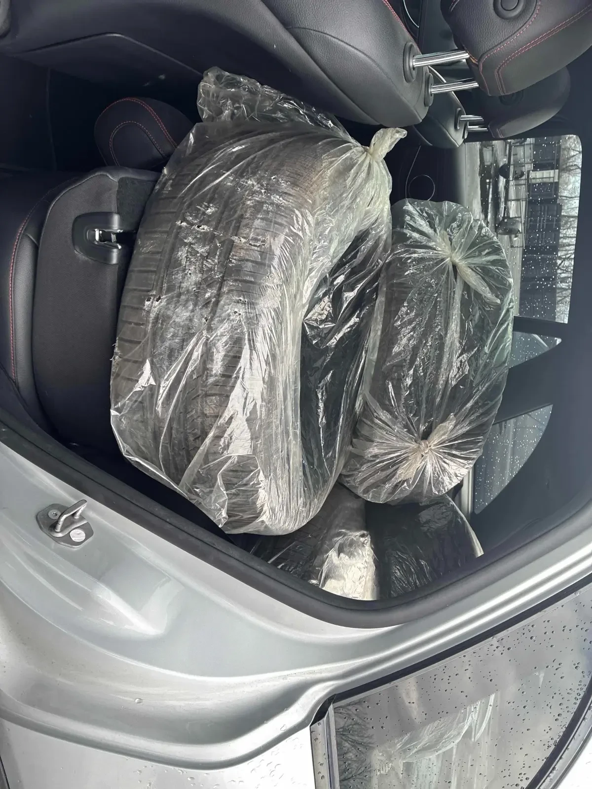 Mercedes-Benz GLC 43 AMG ПОДГРЕВ* КАМЕРА* КЕЙЛЕС* ПАНОРАМА* , снимка 11 - Автомобили и джипове - 54146804