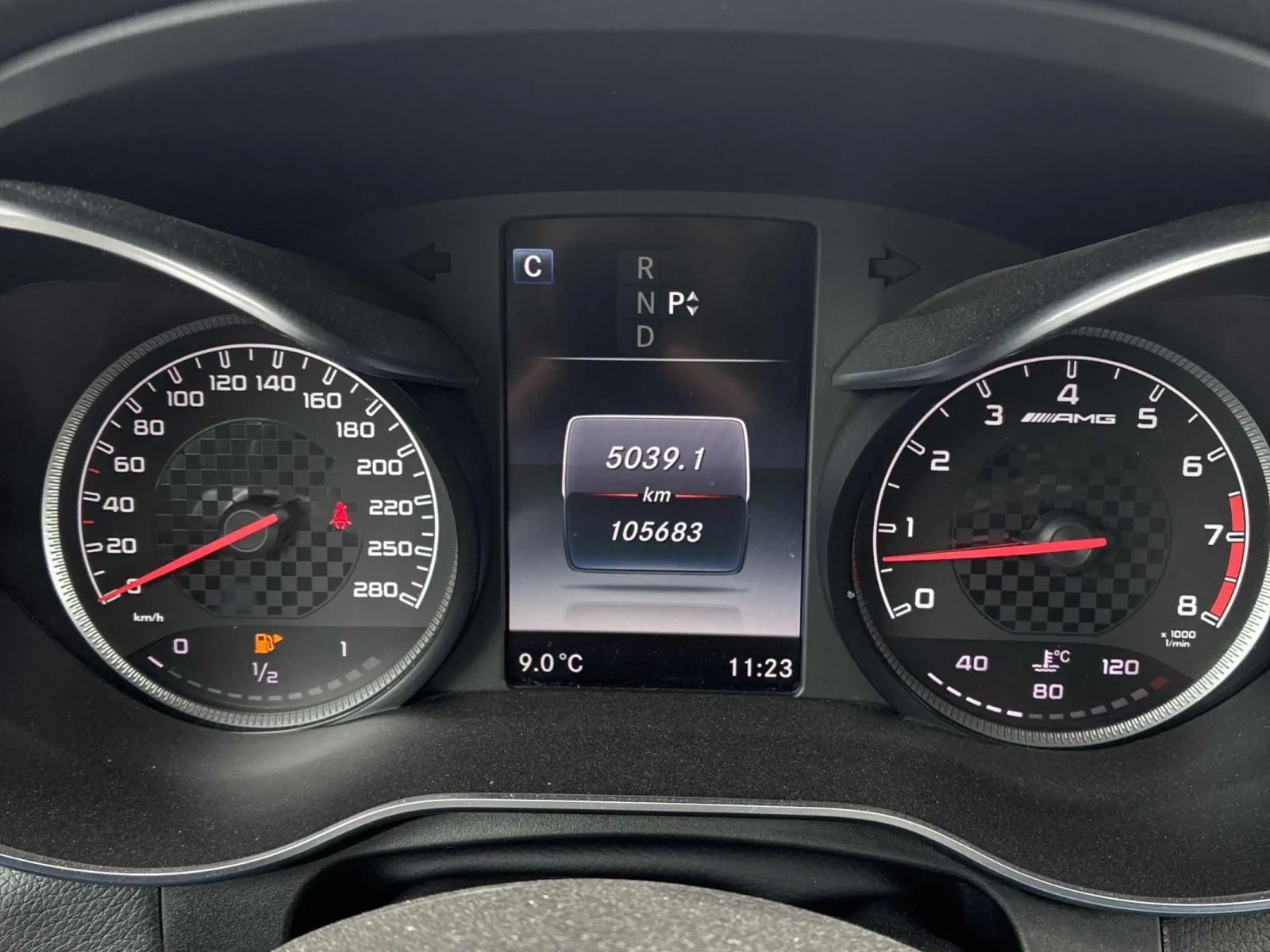 Mercedes-Benz GLC 43 AMG ПОДГРЕВ* КАМЕРА* КЕЙЛЕС* ПАНОРАМА* , снимка 9 - Автомобили и джипове - 54146804