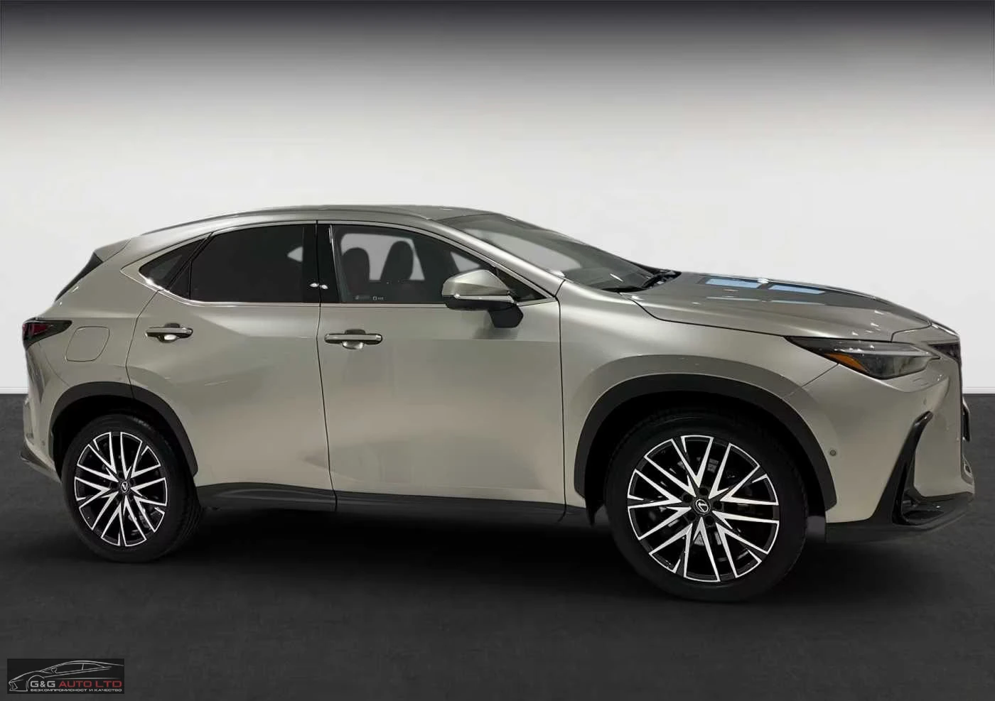 Lexus NX 450 h+ /LUXURY/4X4/309HP/360/NAVI/263h, снимка 4 - Автомобили и джипове - 54996860