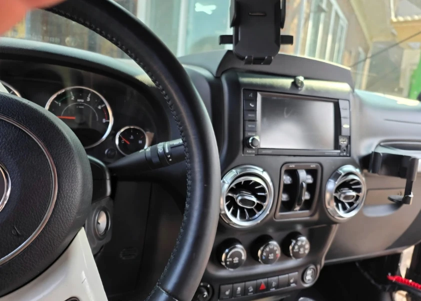 Jeep Wrangler DIESEL | SAHARA , снимка 9 - Автомобили и джипове - 55502813