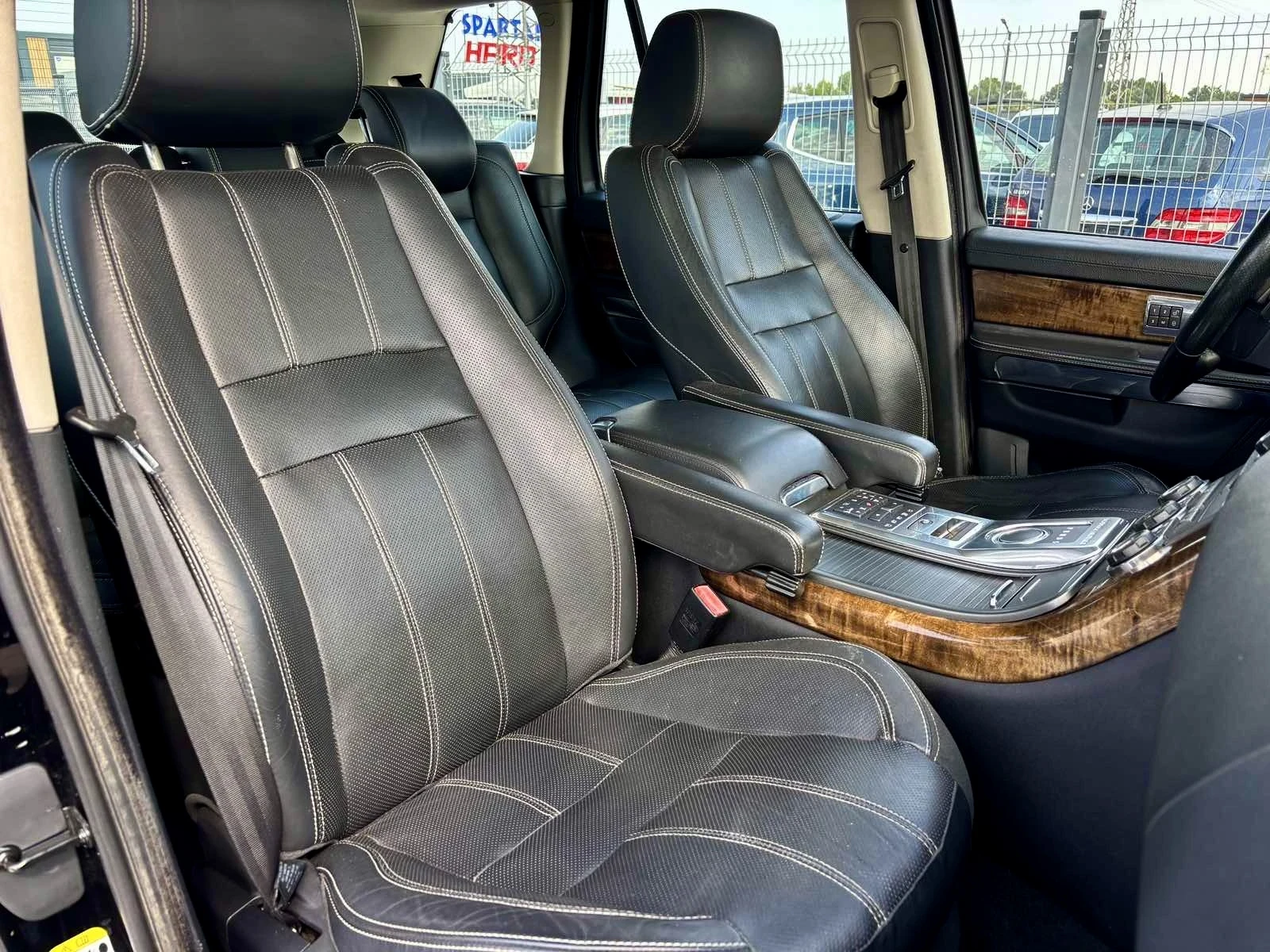 Land Rover Range Rover Sport 3.0HSE FACELIFT, снимка 12 - Автомобили и джипове - 55814941
