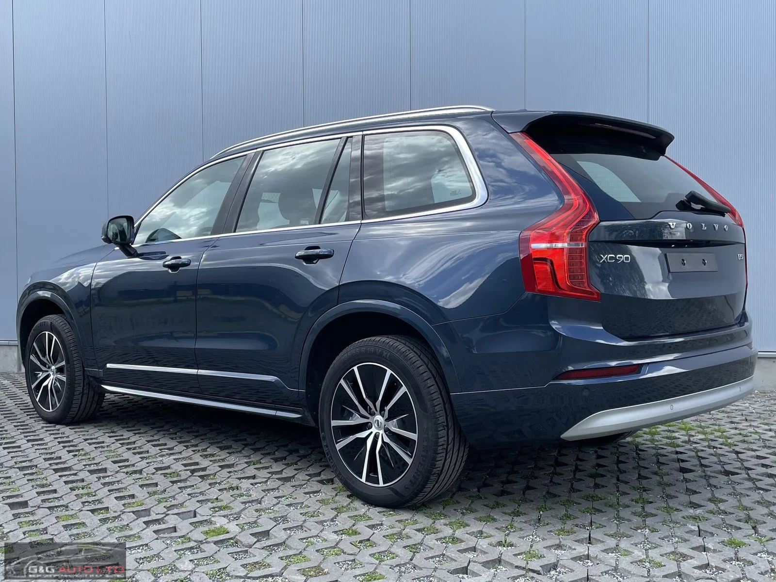 Volvo Xc90 MOMENTUM-PRO/250HP/AWD/7S/360/NAVI/CPLAY/676q, снимка 3 - Автомобили и джипове - 56017286
